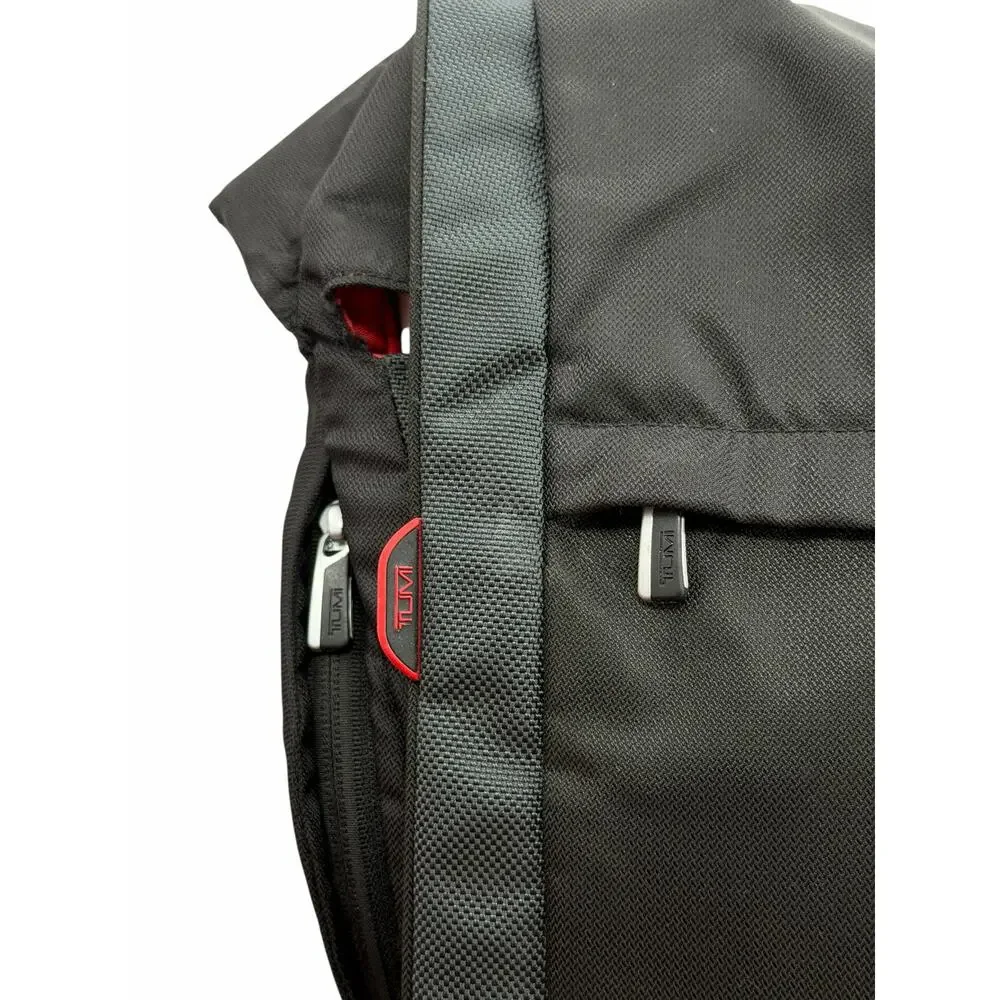 TUMI T-TECH 16” Expandable Messenger Bag  Laptop Nylon Shoulder Black Bag 5112D
